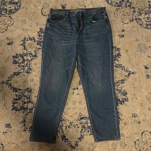 American Eagle High Rise Medium Wash Mom Jeans
